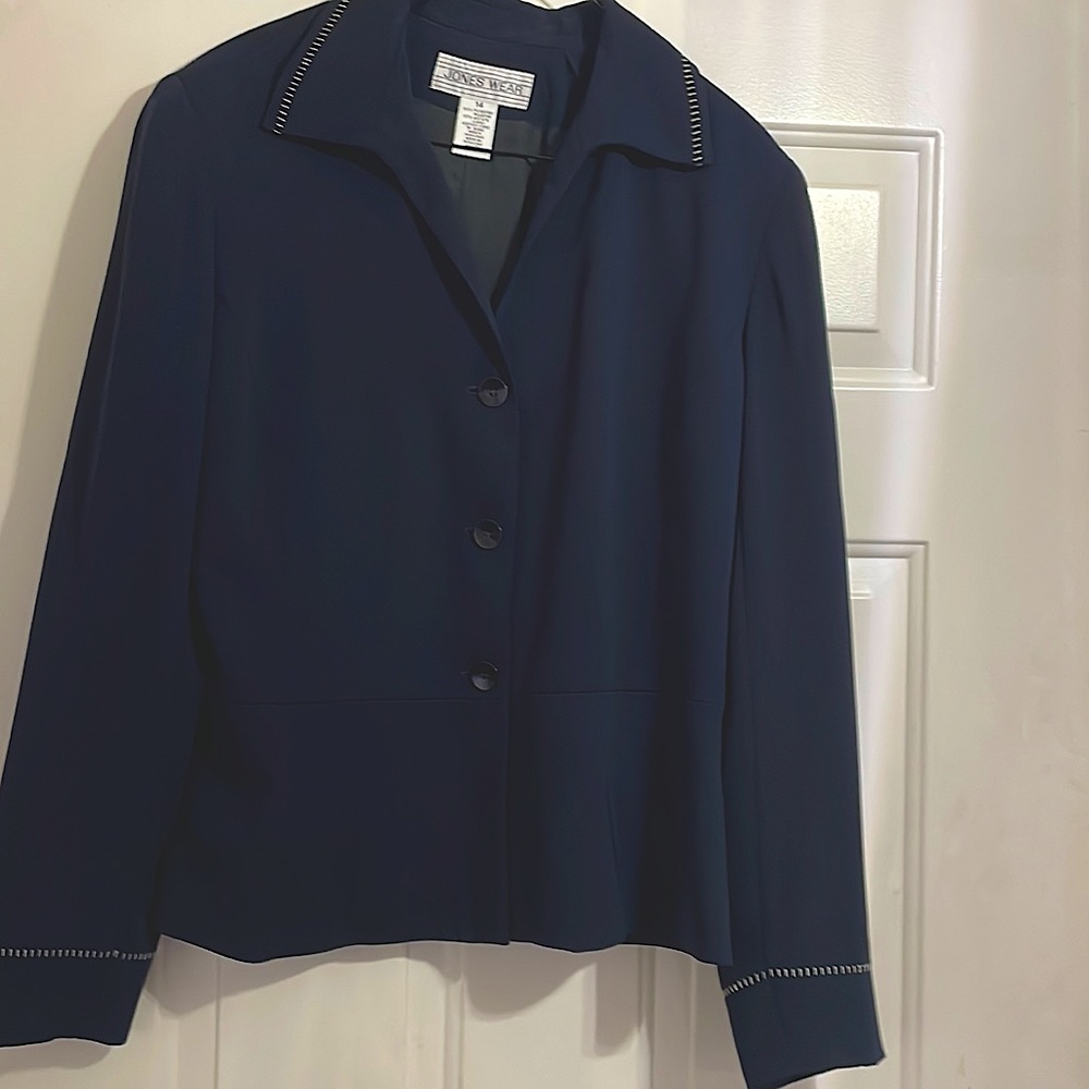 Jones navy blazer